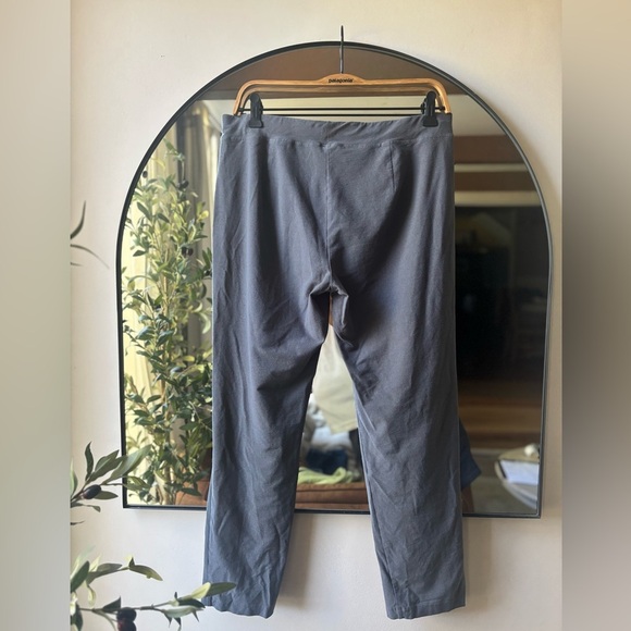 EILEEN FISCHER | washable stretch crepe pant | size medium - Picture 3 of 4